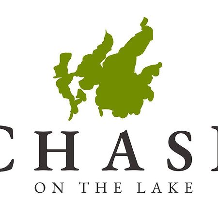 Chase On The Lake Walker Exteriér fotografie